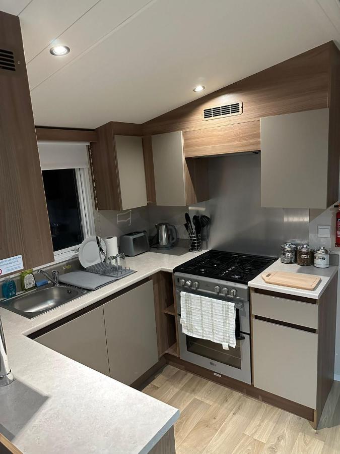 فيلا Luxurious 6 Berth Swift Bordeaux On Lyons Robin Hood Rhyl Meliden المظهر الخارجي الصورة