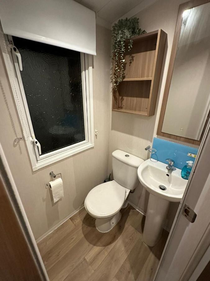 فيلا Luxurious 6 Berth Swift Bordeaux On Lyons Robin Hood Rhyl Meliden المظهر الخارجي الصورة